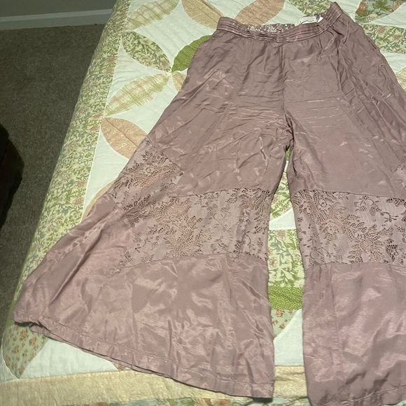 Anthropologie Mauve Sikly Plazo Pants  SIZE 2. LIKE NEW - Picture 4 of 5